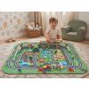 Eisenbahn-Spielset mit großer Spielmatte und batteriebetriebener Lokomotive